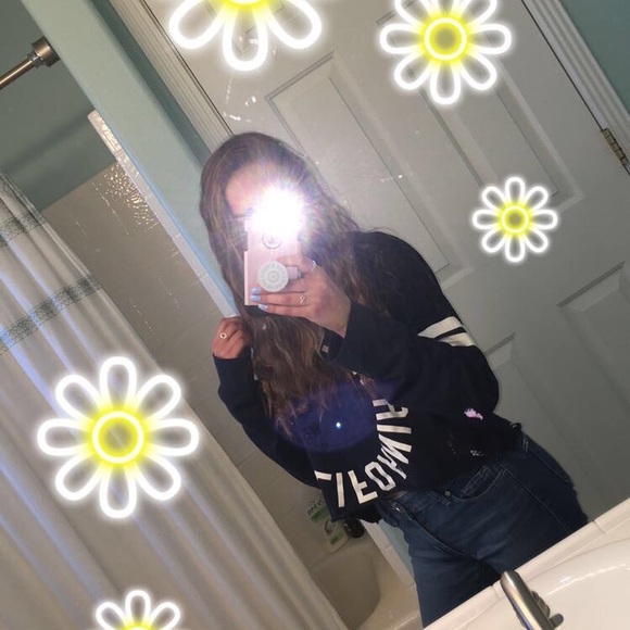 Meet your Posher, Alli - Picture 3 of 3